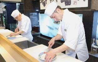 株式会社東京一番フーズ 国内外に活躍の舞台多数!1年目から食材に触れつつ成長できる上場企業