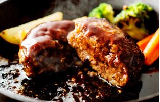 株式会社キャピタル東洋亭本店 創業128年の伝統の洋食を学べるます。教育制度も充実♪