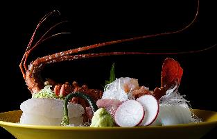 株式会社かが万 四季折々の食材と向き合い、食の世界を広げませんか?