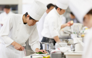 JR西日本ホテルズ JR西日本グループとして西日本中心に13ホテルを展開