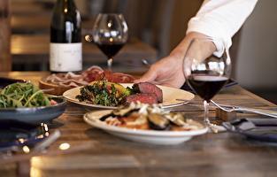 COLORI CO.,LTD.(株式会社コローリ) イタリアン・バルを始め、自由度高く楽しみながら働ける成長企業