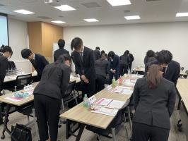 サービス研修　～サービスの大切さを学ぼう～