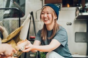 新卒入社後、1年で店長に昇格したパートナーをご紹介!