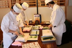 【かに道楽】新入社員研修(調理部)