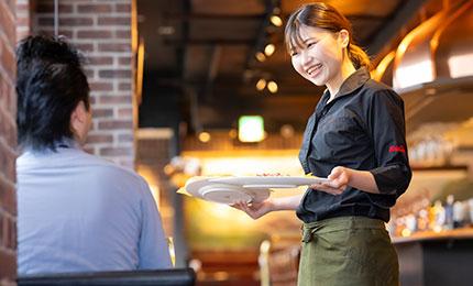 当社で活躍している女性店長